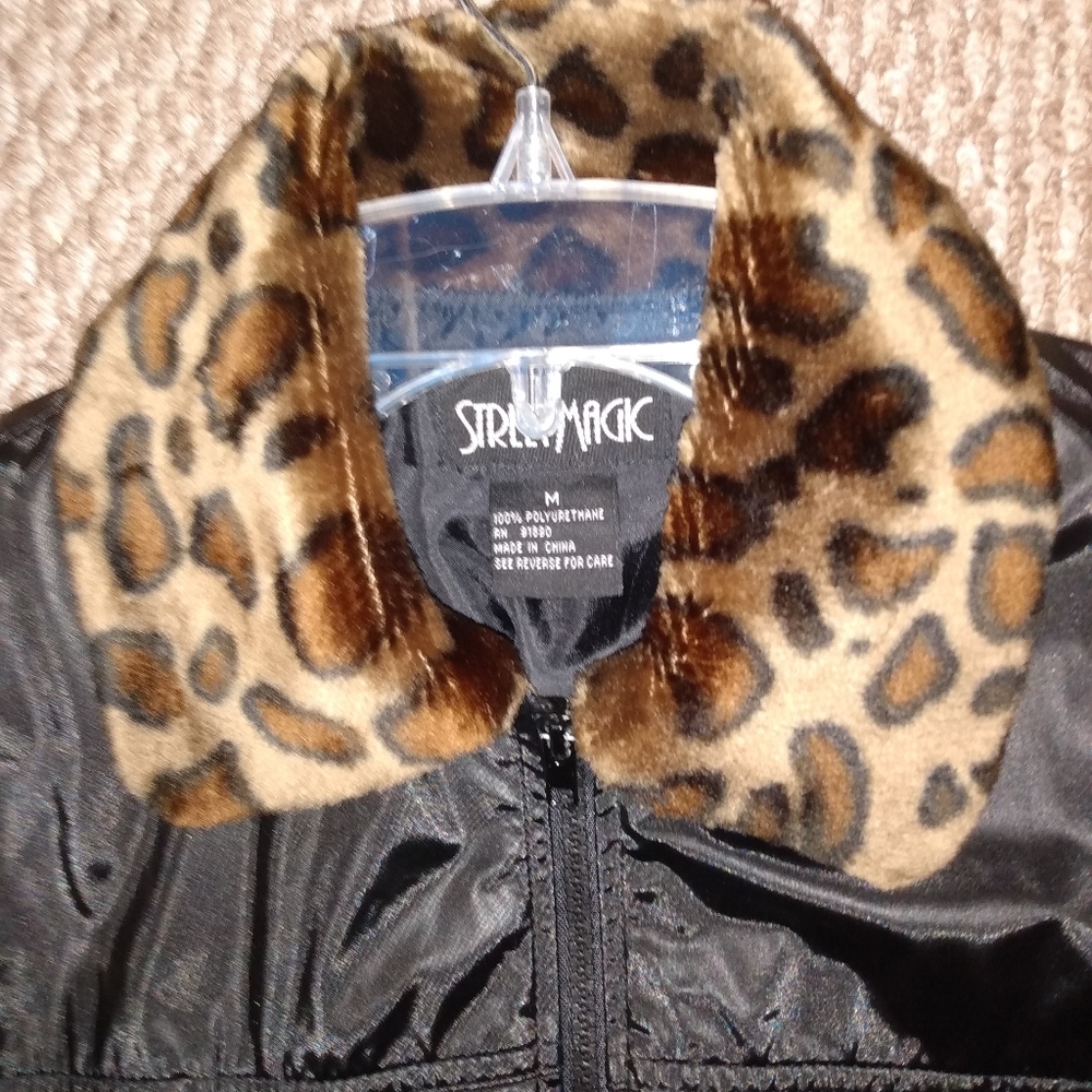 StreetMagic Black Vinyl jacket w/Fur Collar
